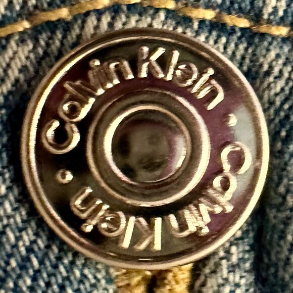 Calvin Klein Women's Classic Trucker Denim Jacket Size M Medium Blue Stretch NEW - Picture 12 of 15